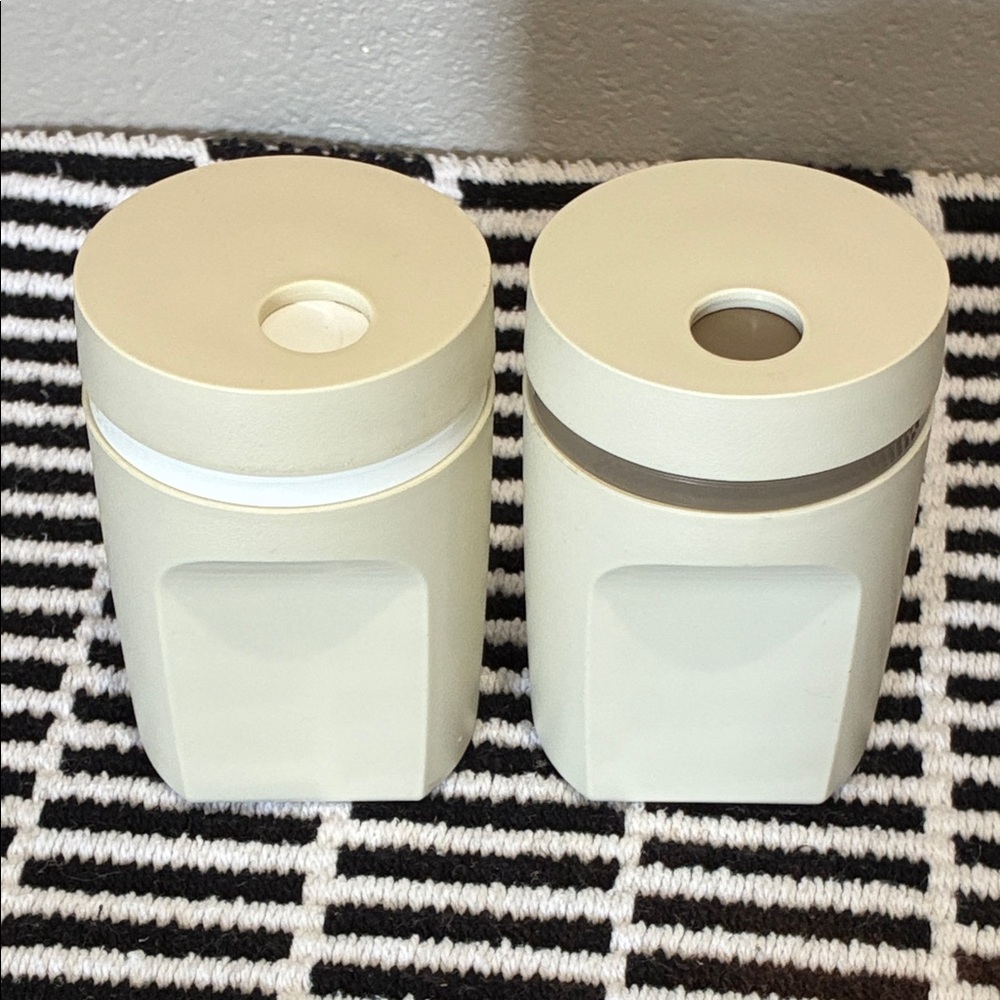 Vintage 80s Tupperware #1471 Salt & Pepper Shaker Set Beige Tan